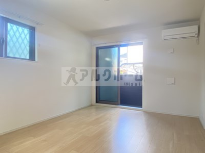 ヴェルデブリッサⅡの居間・リビング