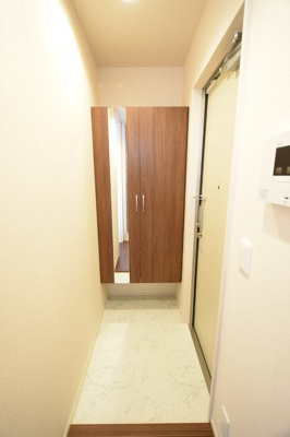 【玄関】 | フォーシーズンズ神戸 | ゆったりとした玄関です