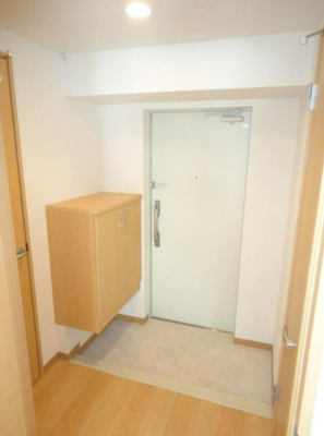 【玄関】 | メゾンクラウン大手山