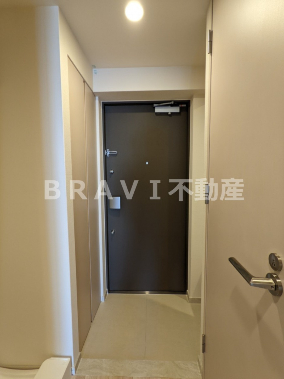 Dimus北浜（ディームスキタハマ）　BRAVI不動産の玄関