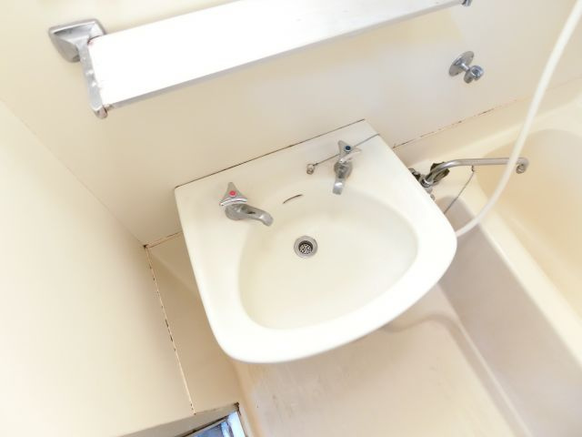 山本レンターマンションの洗面所