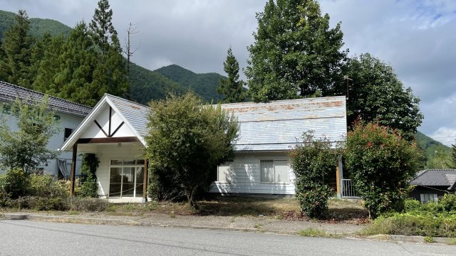 駒ヶ根高原　中古住宅