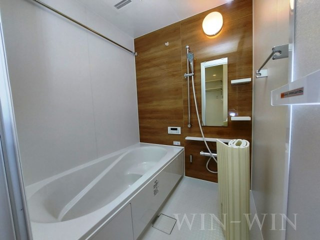 ソレイユ入船の浴室