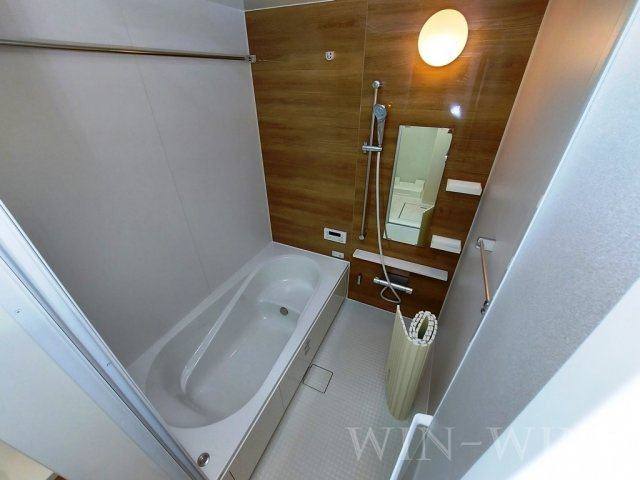 ソレイユ入船の浴室