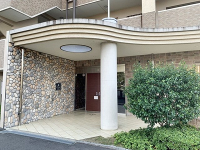 【エントランス】 | クレステージ宇治小倉プリヴィア
