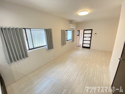 【居間・リビング】 | 若江東町4丁目戸建