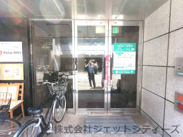【エントランス】 | エフワンビル(Re:ZONE南森町1)