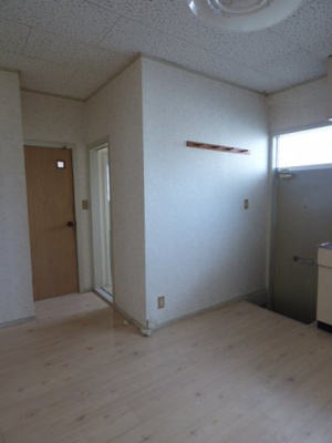 【玄関】 | ホワイトハウスＡ