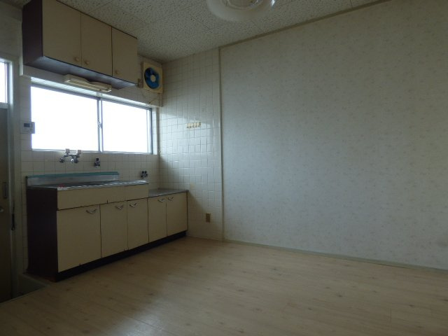 【居間・リビング】 | ホワイトハウスＡ