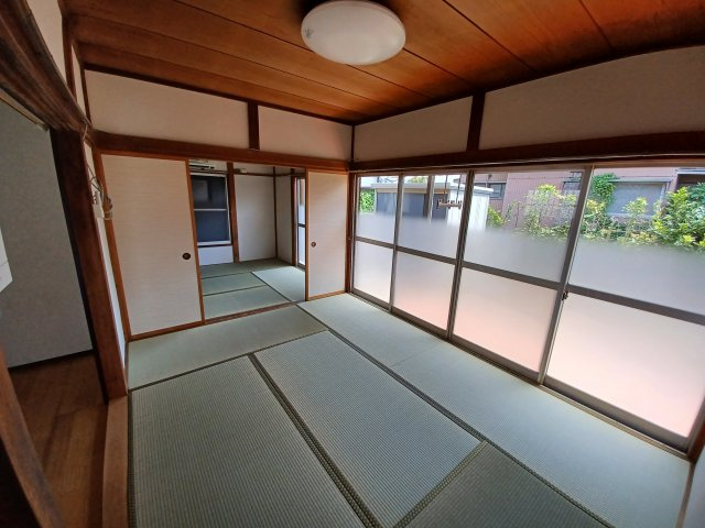 東松山市松山町３丁目 【賃貸中物件】平家戸建(オーナーチェンジ)の和室|中央６帖和室