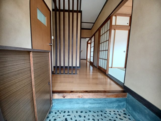 東松山市松山町３丁目 【賃貸中物件】平家戸建(オーナーチェンジ)の玄関