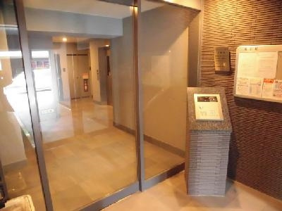 プレゼンス堀川のエントランス|オートロック