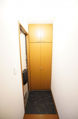 【玄関】 | アークパレス | ※同物件・反転タイプの写真です。