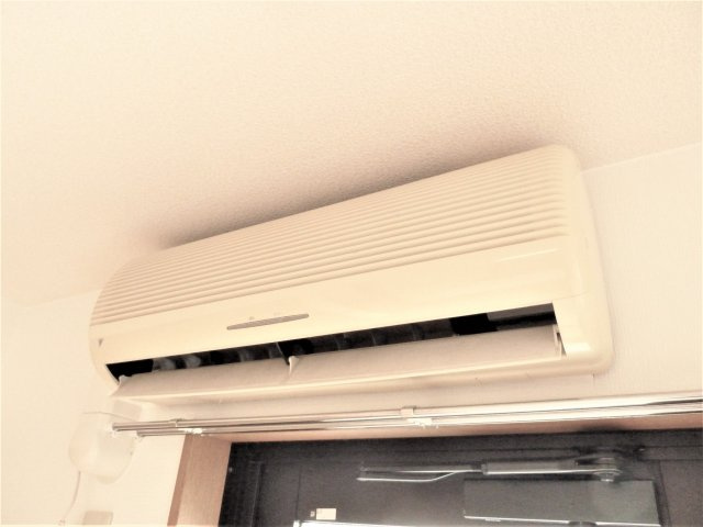 プリュムの設備|必需品ですねエアコン