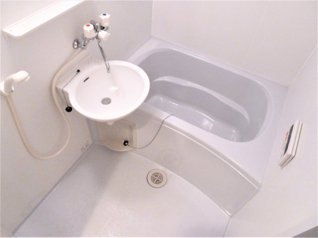 プリュムの浴室|ゆったりお風呂はいいですね