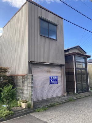 【外観】 | 高岡市中川栄町【売地】 | 中川栄町に新登場！古家付き売地です♪