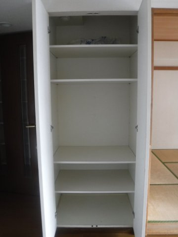 シティウインズ元住吉の収納