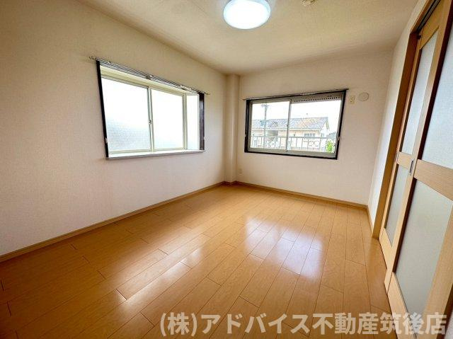 筑後市大字熊野のアパートの寝室