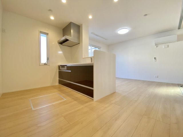 D-room reposの居間・リビング
