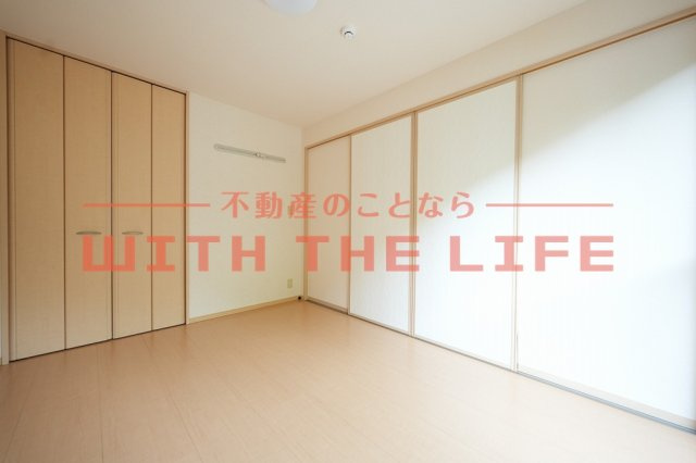 ロイヤルパークの洋室|きれいな洋室です