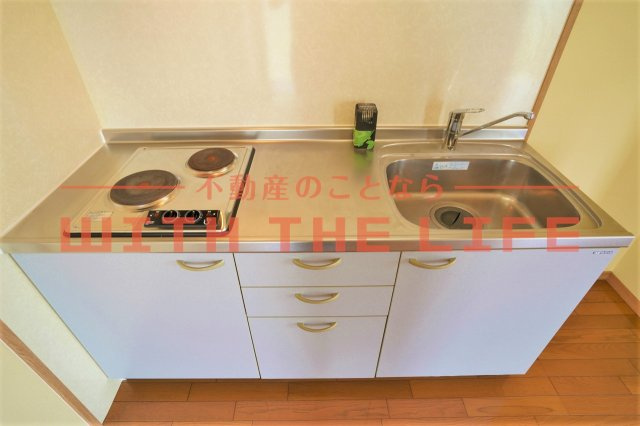 ザ・ライフ南久留米スタイル【キャッシュバック対象物件】のキッチン|コンパクトなキッチンで掃除もラクラク