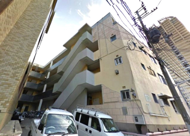 三和マンションの外観