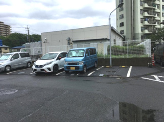 【駐車場】 | 平置き駐車場です。