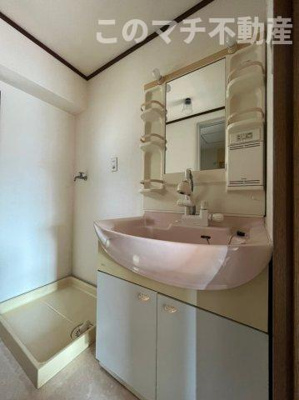 【独立洗面台】 | 第5入江ビル東雲弐番館 | 別号室の写真になります。現況優先。