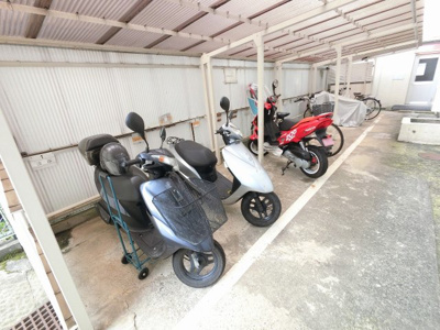 【その他共用部分】 | 東急北しらとり台ドエリング | バイク置場です。