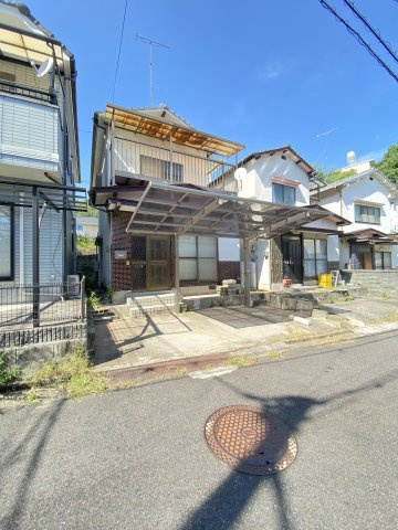 中古戸建　上安6丁目の駐車場