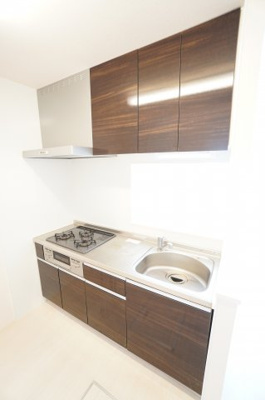 【キッチン】 | フロイデ | ※同物件・反転タイプの写真です。