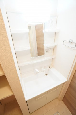 【独立洗面台】 | フロイデ | ※同物件・反転タイプの写真です。