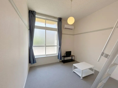 【居間・リビング】 | レオパレスウィステリア