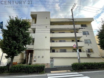 阪急「芦屋川」駅徒歩１５分　近隣に東山公園のある閑静な住宅街に立地