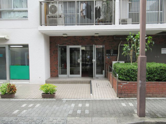 【エントランス】