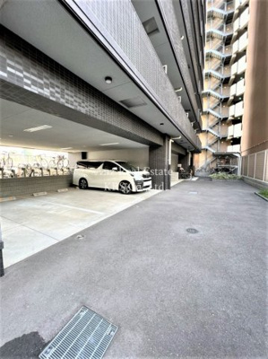 【駐車場】 | プレサンス立売堀パークシティ | 敷地内に駐車場あり！空き情報は都度お問い合わせください！