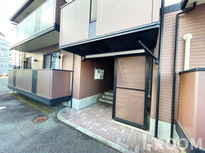 【エントランス】 | メゾン･エタニティ