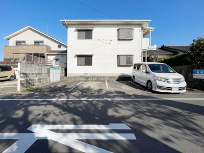 【駐車場】 | フレンドリー古賀