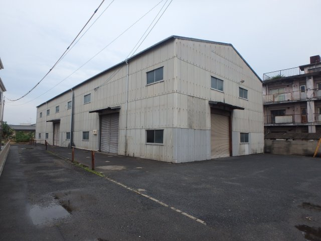 連島町西之浦倉庫の外観