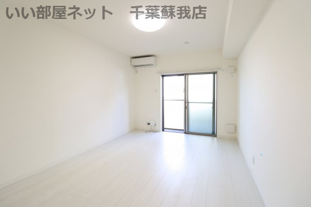 AJ蘇我West Ⅰの居間・リビング|ゆったり過ごせる居間です