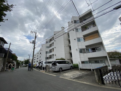 【外観】 | 桜台ビレジ | 総戸数４２戸、昭和４４年４月築、管理人は日勤勤務につき管理体制良好です♪