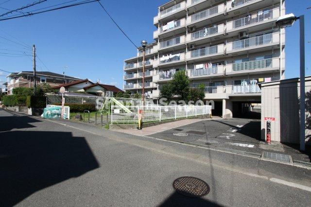 愛甲石田ダイヤモンドマンション703号室 バルコニー 新婚さん向け システムキッチン リノベーション 全居室収納 愛甲石田駅 厚木 厚木ic ３ldk リノベ 収納充実 平塚駅 環境良好 小田急小田原線 Jr東海道線 東名 平塚の一戸建て マンション 土地なら湘南シーズン株式会社