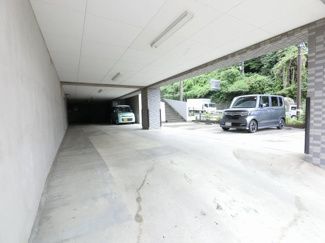 【駐車場】 | 平置き駐車場です。