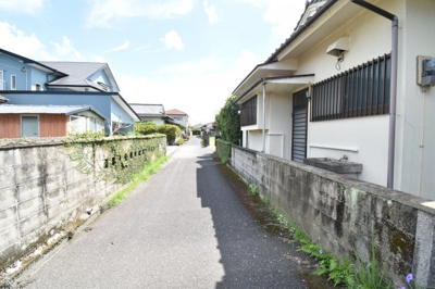 【前面道路含む現地写真】 | 鹿屋市寿1丁目　中古戸建