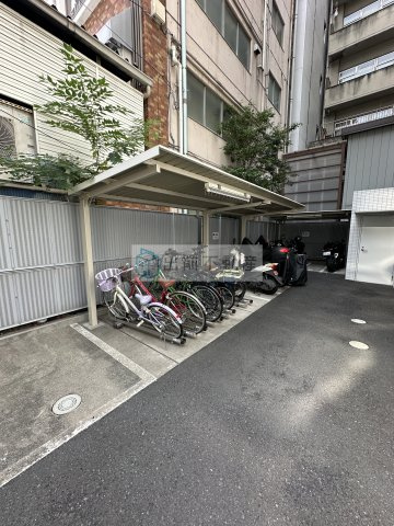 リビオレゾン南池袋の駐車場