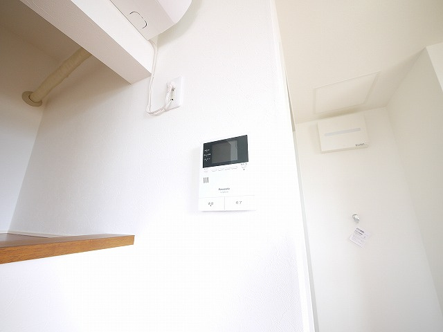 般若寺町戸建のセキュリティ|モニター付きインターホンです