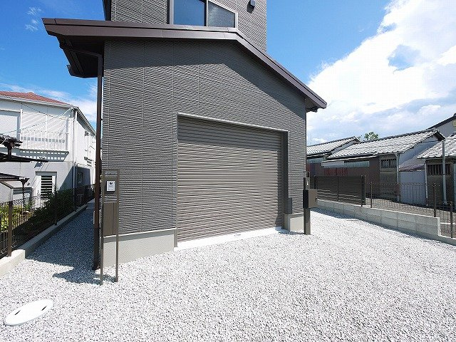 般若寺町戸建の駐車場|駐車場があります