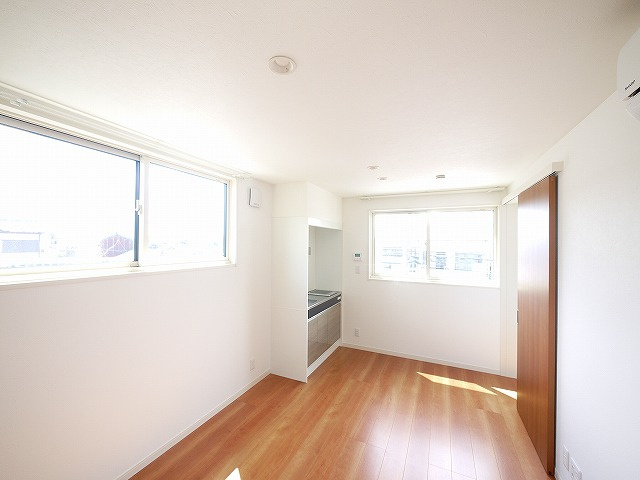 般若寺町戸建の洋室|コンパクトで使いやすい洋室です