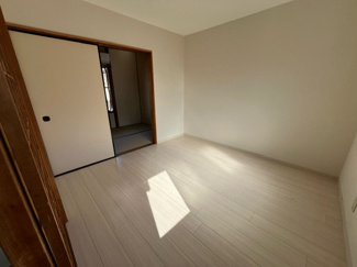 【洋室】 | 東太子貸家