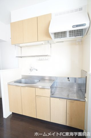 熊本市東区長嶺南７丁目の賃貸マンションのキッチン